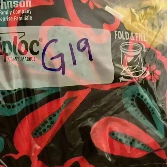 Lula Roe Women’s Top Bold Bright Colors Hi-Low Hemline 3/4 Sleeves Loose Fit 14 - Picture 6 of 6